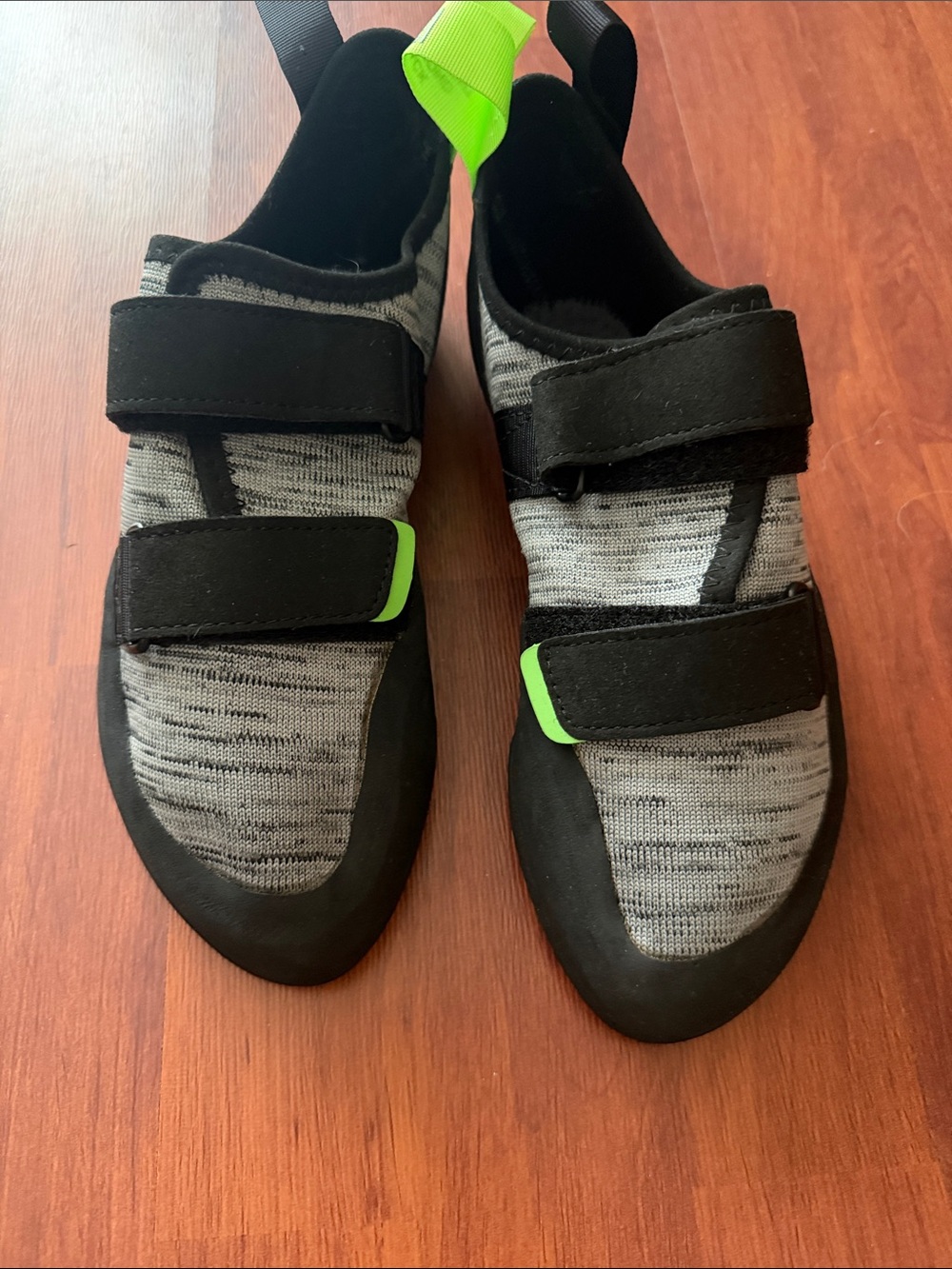 Black Diamond Men's Gray and Black Climbing Shoes with Neon Green Tabs